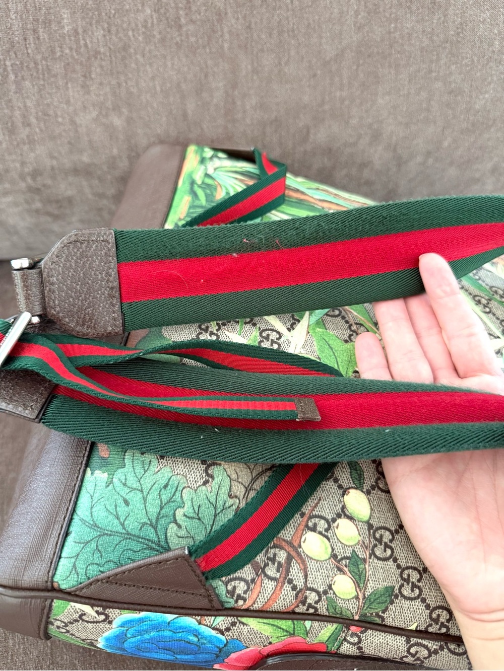 Authentic Gucci Tian GG Supreme Backpack monogram canvas red green straps - Picture 11 of 16